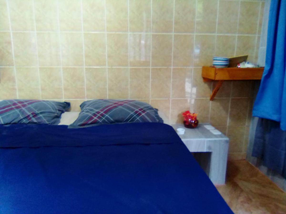 Chambre Independante Chez L'Habitant Parrita Eksteriør bilde